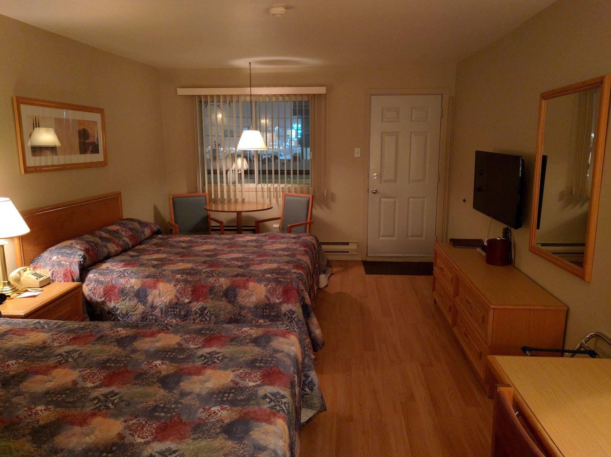Motel La Siesta Saint-Lambert-Chambly Esterno foto