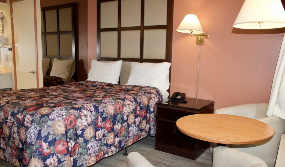 Motel La Siesta Saint-Lambert-Chambly Esterno foto